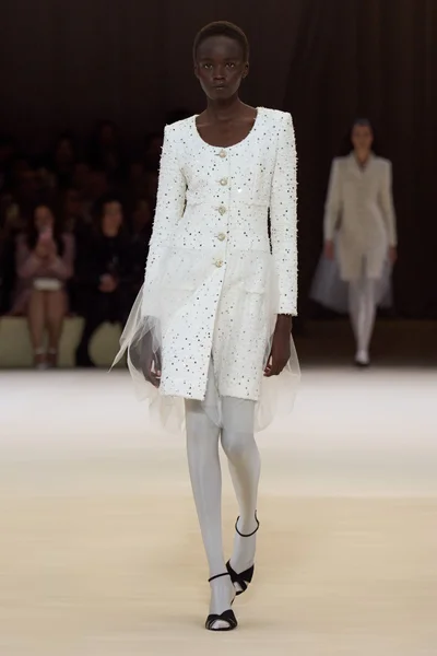Look 2